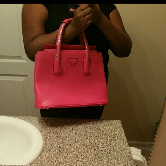 Fuchsia satchel handbag - Picture 4 of 4