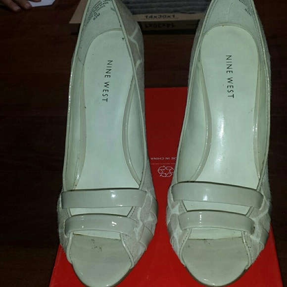 Beautiful beige shoes!