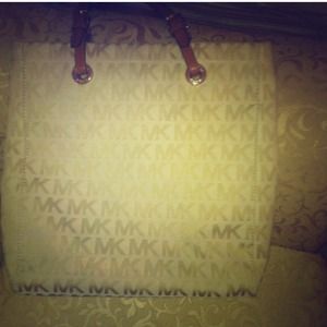 Michael Kors Tote