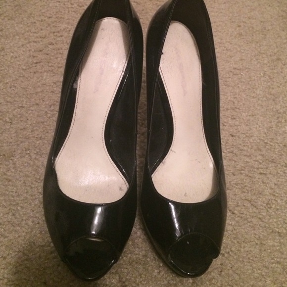 Via Spiga patent leather peep toe platforms