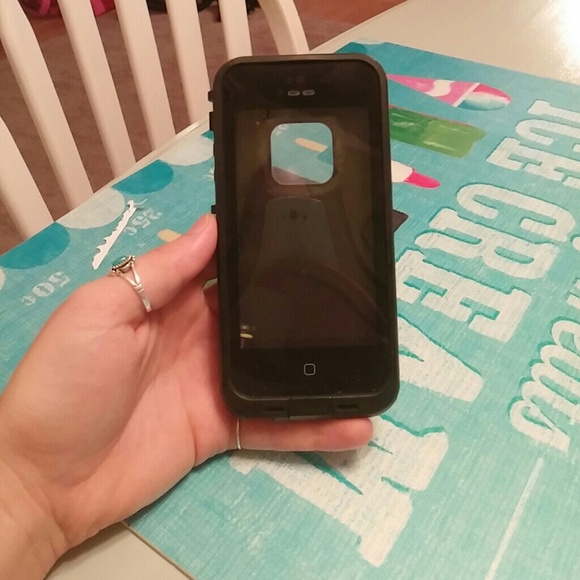 IPhone 5s Lifeproof case