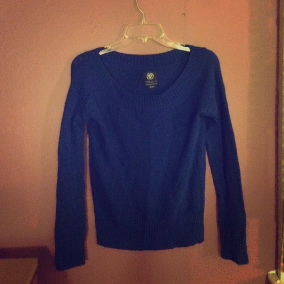 👑Blue Scoop-neck Sweater👑