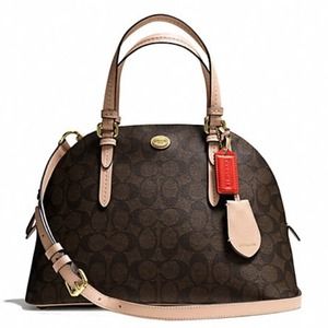 $$$SOLD$$$Coach NWT Signature Peyton Cora