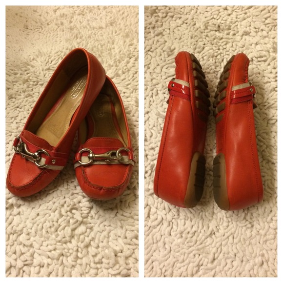Bundle for 2 shoes !