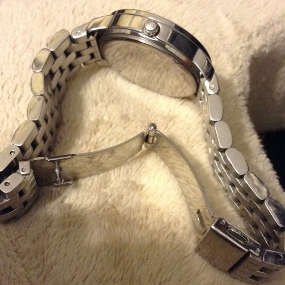 Watch - Picture 3 of 4