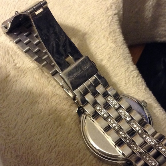 Watch - Picture 4 of 4