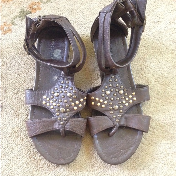 brown flats