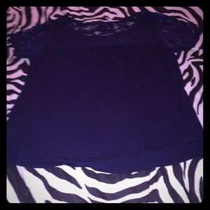 Navy Top with Lace Sleeves and shoulder trim ✌️