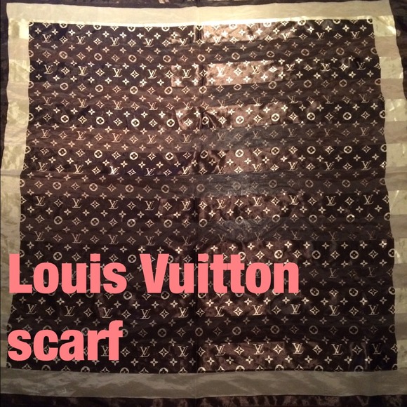 Louis Vuitton Scarf