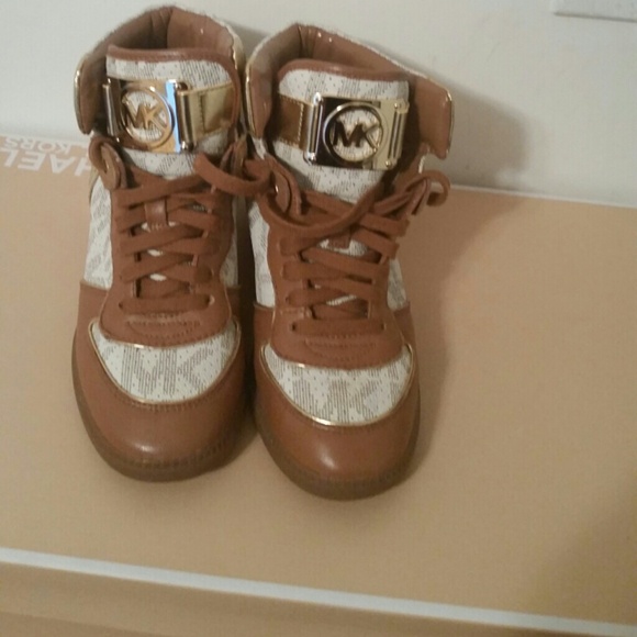 Michael Kors Shoes - More shoe pic