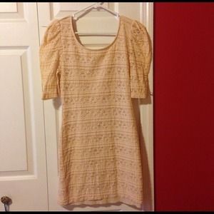 Cream lace 3/4 sleeve Dress