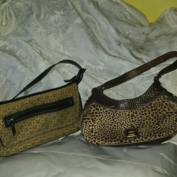 Bundle - Picture 2 of 4