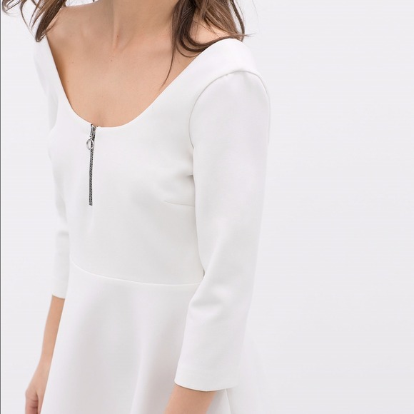 ⛔️SOLD⛔️ NWT Zara Flounce dress with zip neck XS - Picture 3 of 4