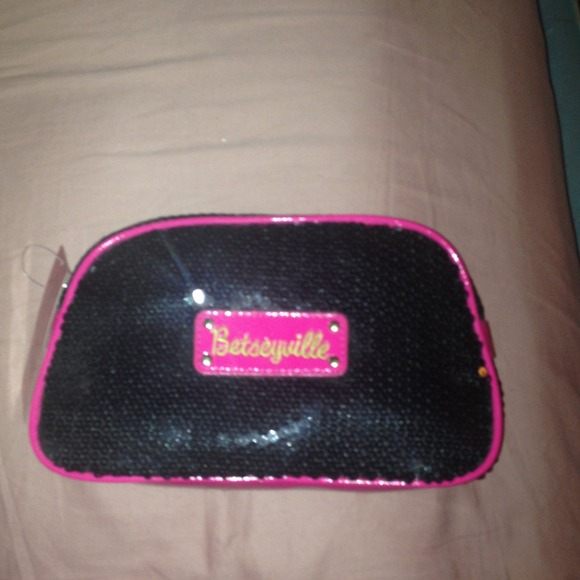 Betsey Johnson large cosmetic bag