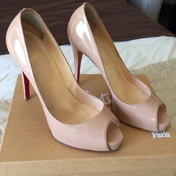 💯 % Authentic Christian Louboutins