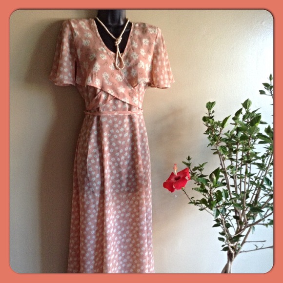 ALL THAT JAZZ Dresses & Skirts - 🎶 SO FEMININE 🎶