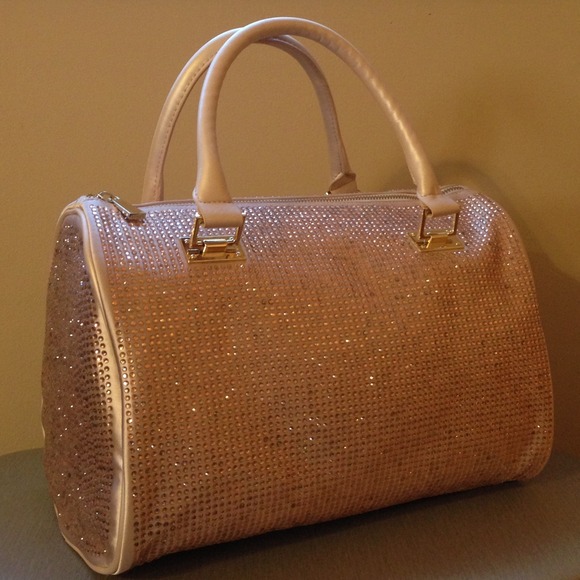 Express Handbags - 🎉HP! 10/9!🎉Rose Gold Rhinestone Handbag