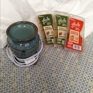 Better Homes And Gardens Wax Warmer W/ Fall Melts