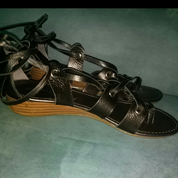 REPosh Nine West genuine leather gladiator sandals