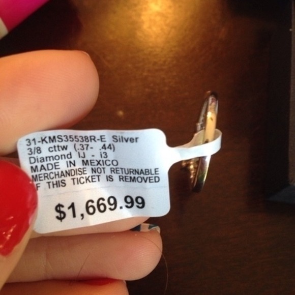 Gorgeous diamond ring - Picture 3 of 3