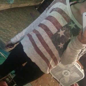 American flag flees
