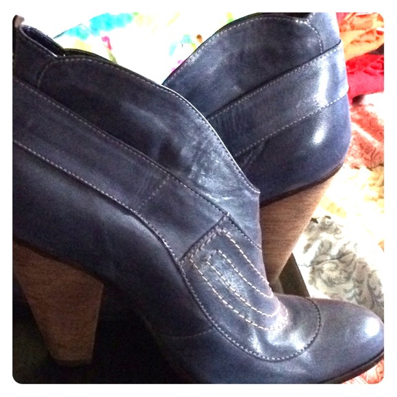 Blue leather Booties
