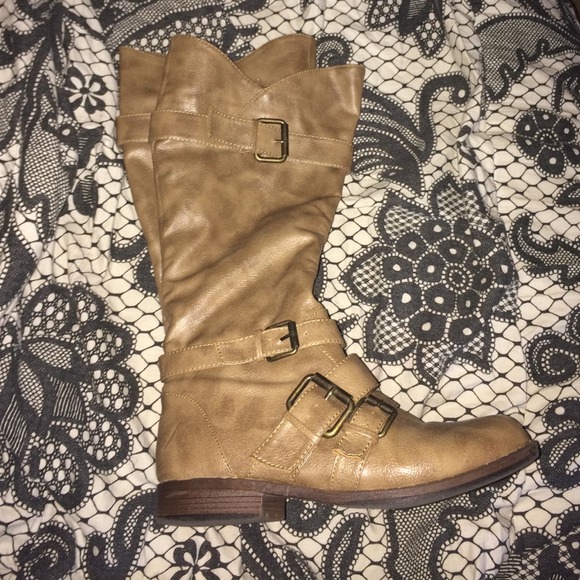 Bamboo boots