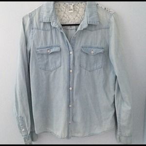 Denim shirt! *price drop!!*🚨