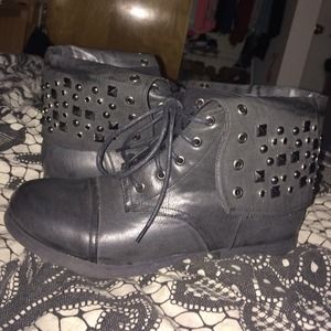 Ankle boot