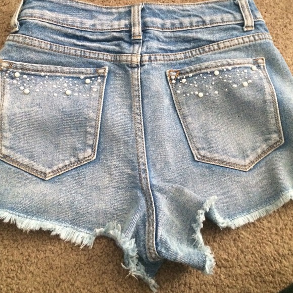 High waisted Shorts - Picture 2 of 2