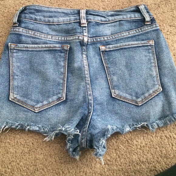 High waisted Shorts - Picture 2 of 2