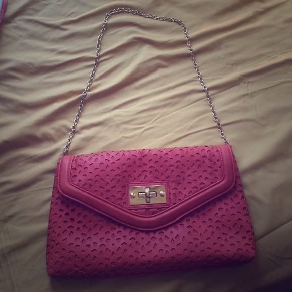 Aldo clutch