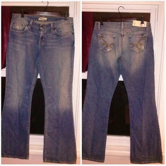 BKE jeans! BRAND NEW!! 32 x 33 1/2