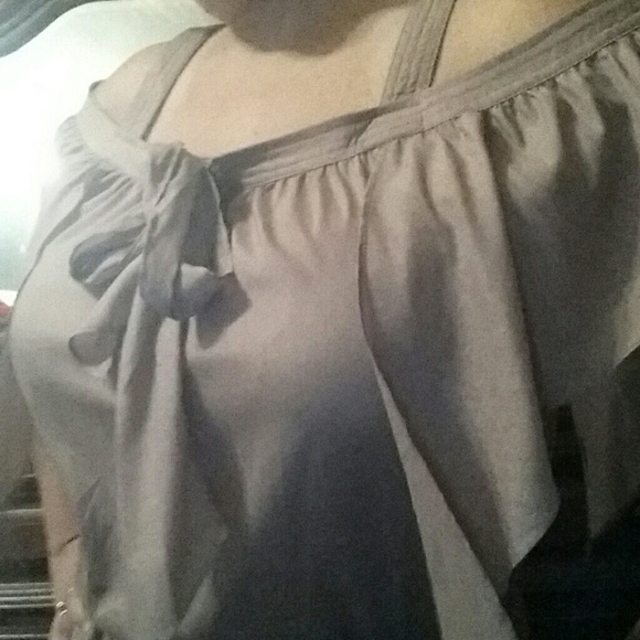 Beautiful top!! - Picture 2 of 3