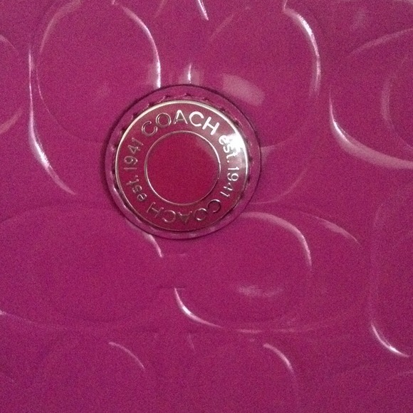 Coach Ipad tablet case. - Picture 4 of 4