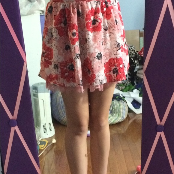 Cute pink floral skirt