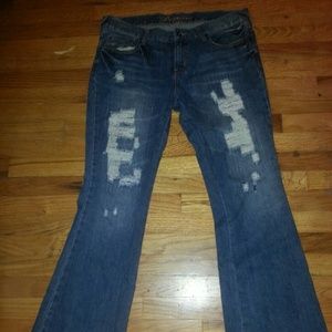 Destoyed jeans