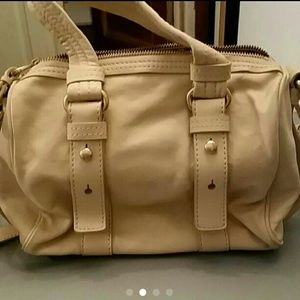 Marc by Marc Jacobs
Beige Totally Turnlock Purse