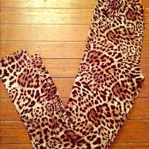SOFT Leopard leggings