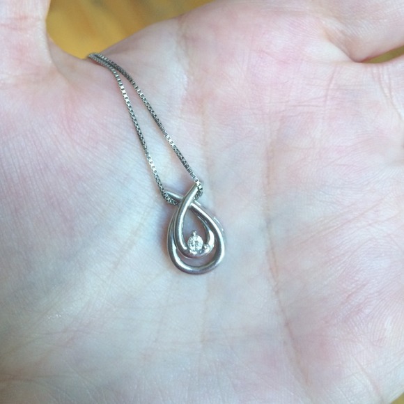 Eternal Diamond pendant necklace - Picture 2 of 4