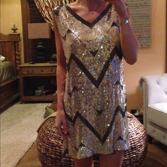 Beautiful Vintage Shift Dress - Picture 4 of 4