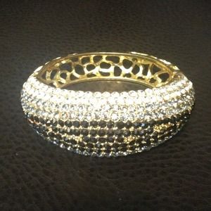 Fashionable Crystal Necklace