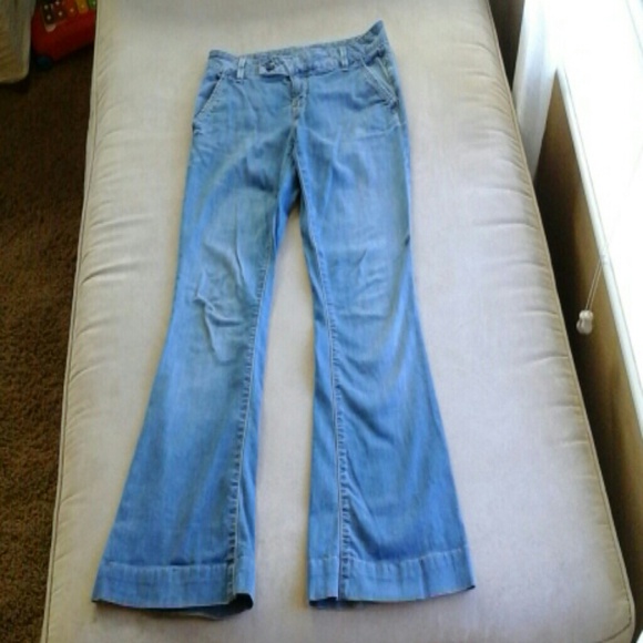 Size 27 Guess Jeans with 28.5" Inseam