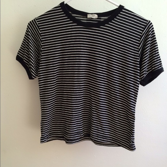 Brandy Melville Nadine shirt