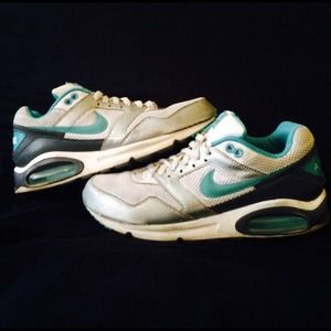 Nike air max (navigate)