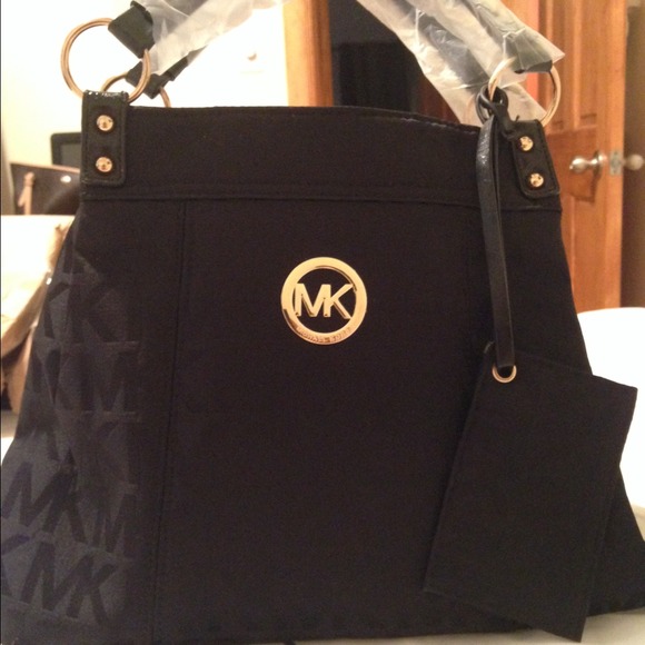 MK✨✨✨BLACK 👜