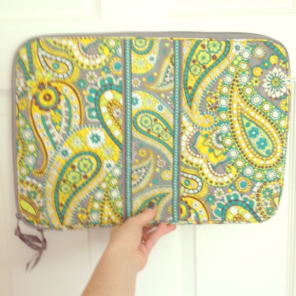 Vera Bradley Laptop Sleeve in Lemon Parfait