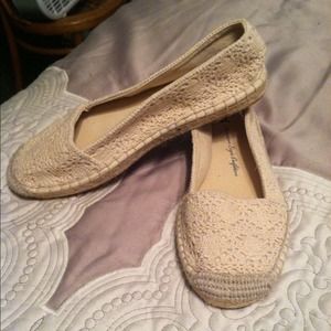 American eagle crocheted flats