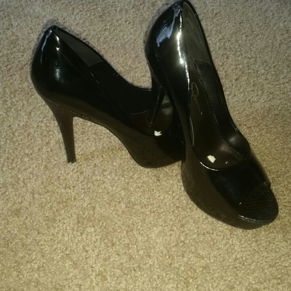 Jessica Simpson shoes - Picture 1 of 1