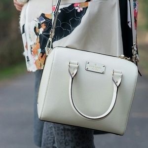 Cream/white Kate spade purse